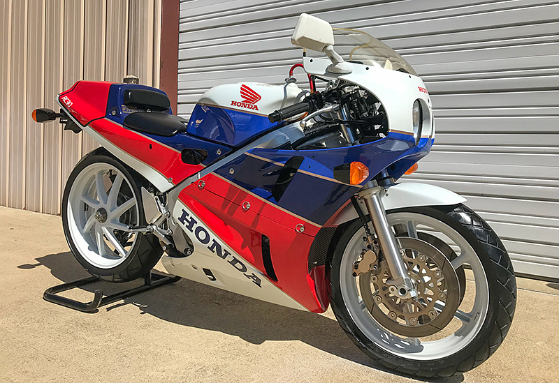 Honda RC30